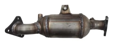 Toyota Landcruiser 200 Series RH Close Coupled Cat